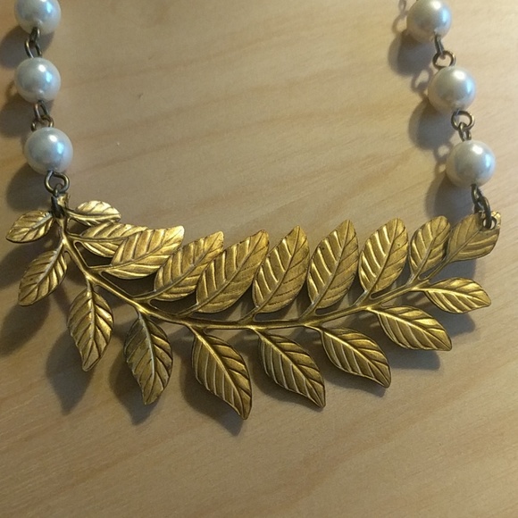 Branch and Pearl Necklace - Picture 4 of 6